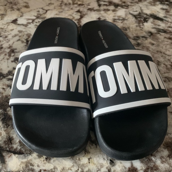 Tommy Hilfiger Black & White Slides - Picture 2 of 10